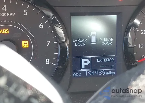 2015 Toyota Sienna Le 8 Passenger from USA, damaged, VIN 5TDKK3DC2FS612330